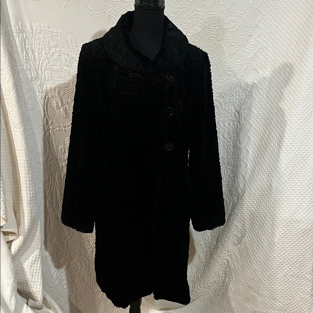 Ann‎ Taylor Black Textured Button Up Coat, size large